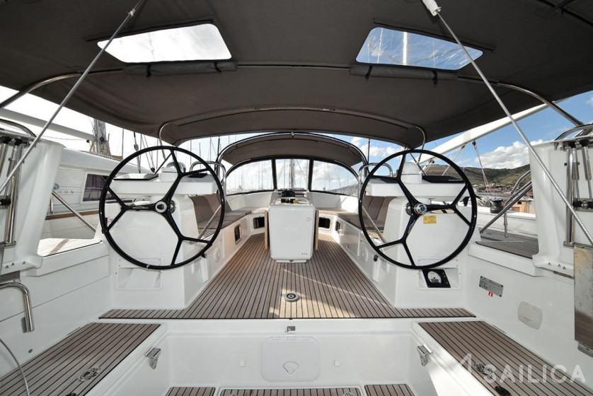 Jeanneau 54 - Yacht Charter Sailica