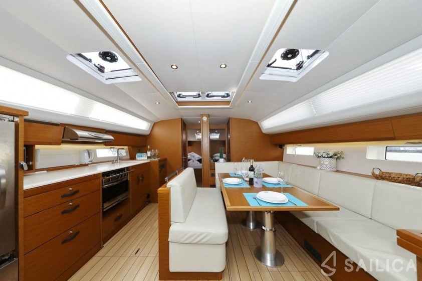 Jeanneau 54 - Yacht Charter Sailica