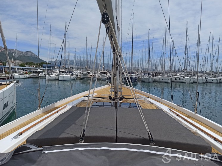 Hanse 588 - Yacht Charter Sailica