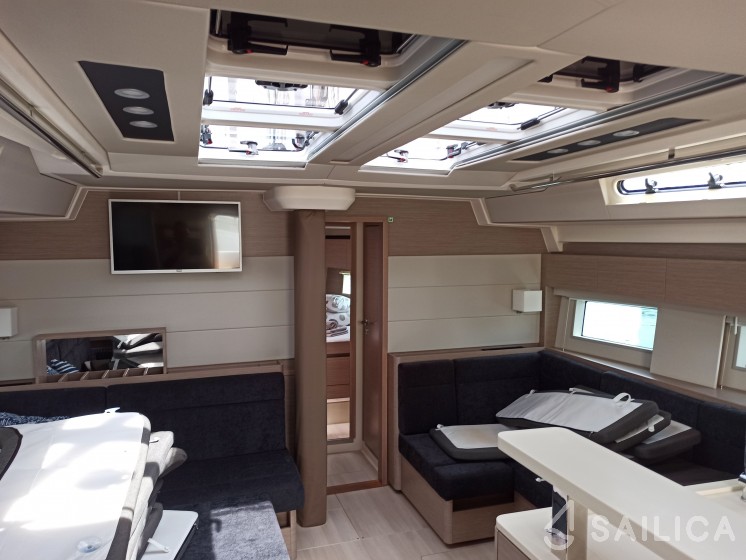 Hanse 588 - Yacht Charter Sailica