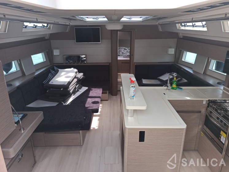 Hanse 588 - Yacht Charter Sailica