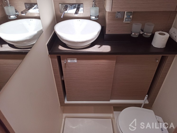 Hanse 588 - Yacht Charter Sailica