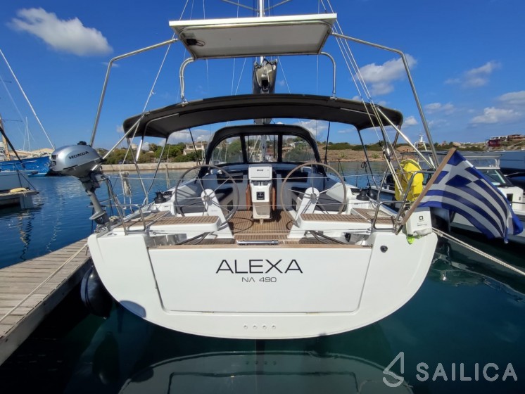 Hanse 418 - Yacht Charter Sailica