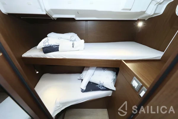 Oceanis 46.1 - Yacht Charter Sailica