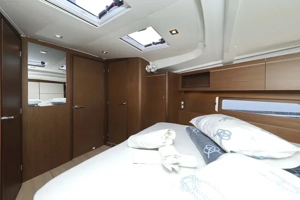 Oceanis 46.1 - Yacht Charter Sailica