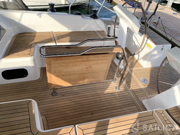 Hanse 458 - Yacht Charter Sailica