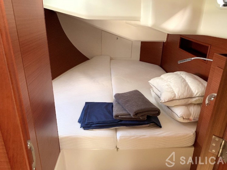 Hanse 458 - Yacht Charter Sailica