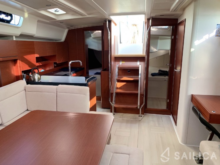 Hanse 458 - Yacht Charter Sailica