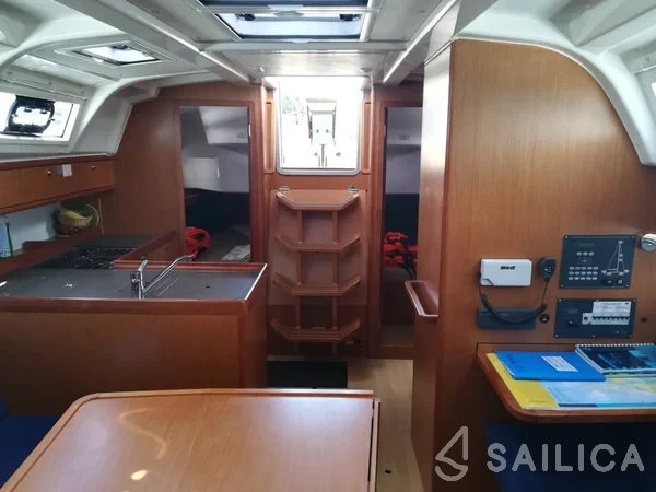 Bavaria 37 Cruiser - Yacht Charter Sailica