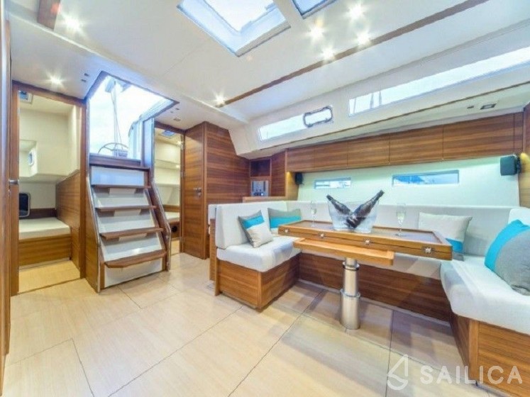 More 55 - Yacht Charter Sailica
