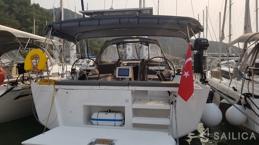 Dufour 430 - Yacht Charter Sailica