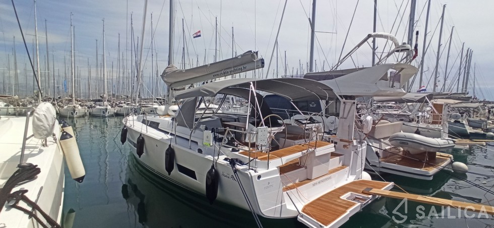 Hanse 460 - Yacht Charter Sailica