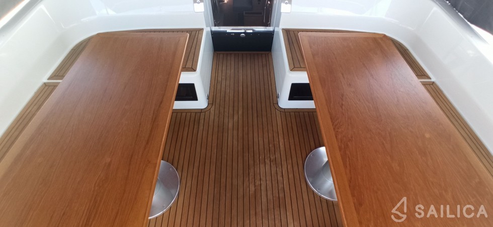 Hanse 460 - Yacht Charter Sailica