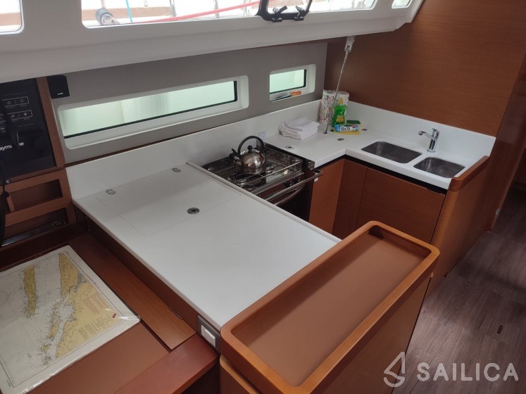 Sun Odyssey 440 - Yacht Charter Sailica