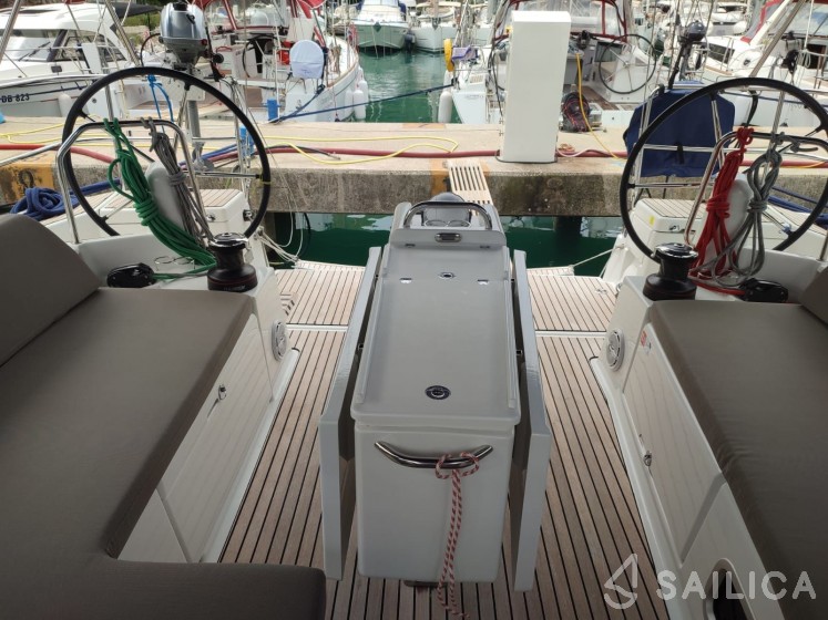 Sun Odyssey 440 - Yacht Charter Sailica