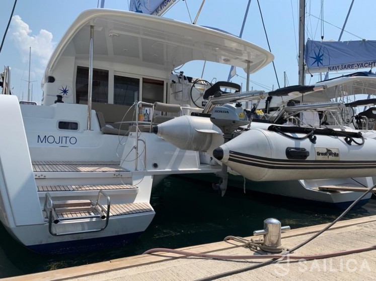 Lagoon 40 - Yacht Charter Sailica