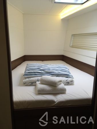 Lagoon 40 - Yacht Charter Sailica