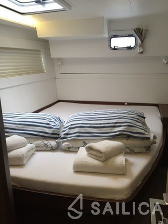 Lagoon 40 - Yacht Charter Sailica