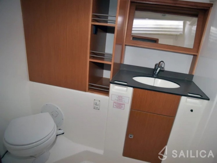 Bavaria 51 Cruiser - Yacht Charter Sailica