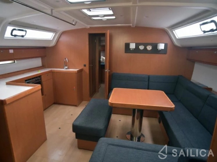 Bavaria 51 Cruiser - Yacht Charter Sailica