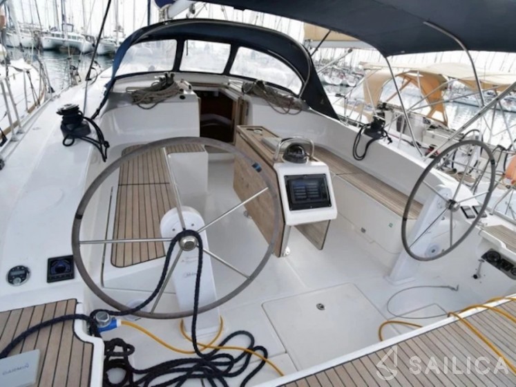 Bavaria 51 Cruiser - Yacht Charter Sailica