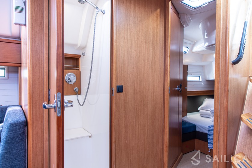 Bavaria 51 Cruiser - Yacht Charter Sailica