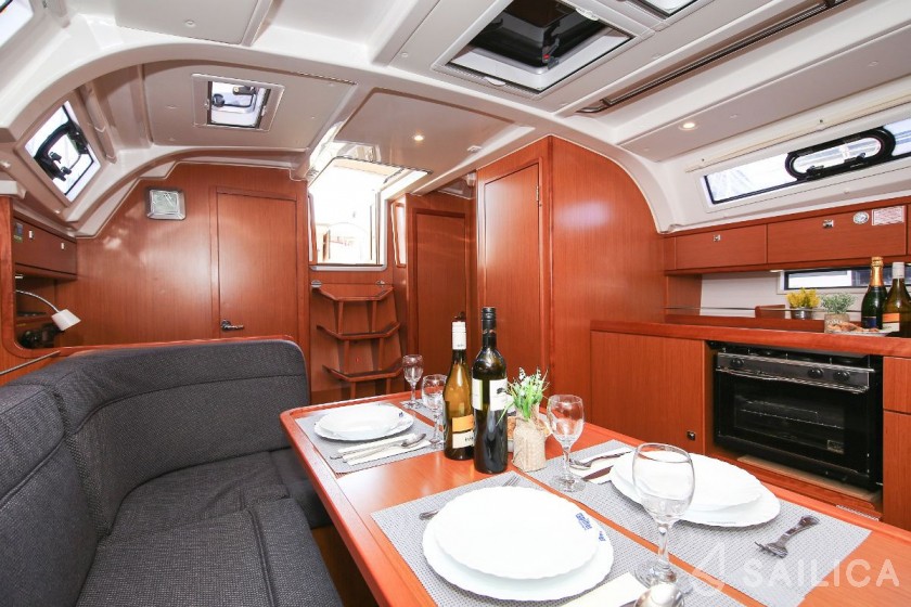 Bavaria 41 Cruiser - Yacht Charter Sailica