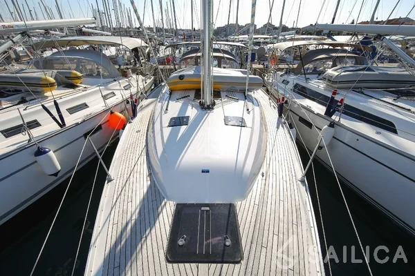 Bavaria 41 Cruiser - Yacht Charter Sailica