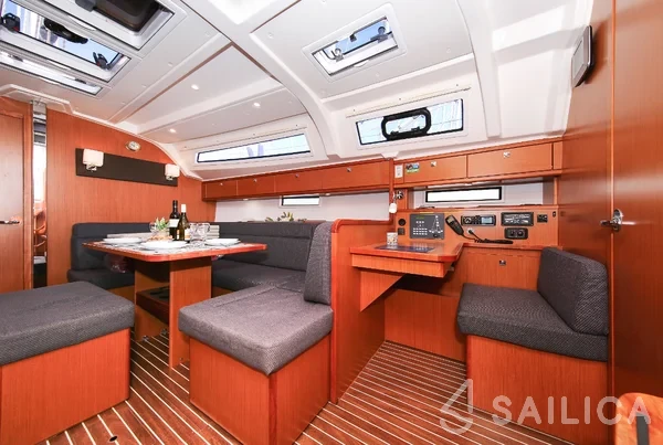 Bavaria 41 Cruiser - Yacht Charter Sailica