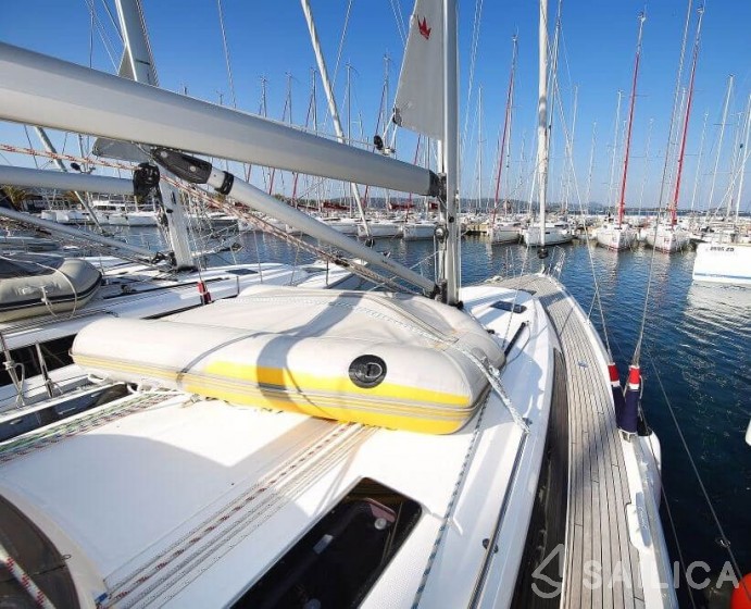 Bavaria 41 Cruiser - Yacht Charter Sailica