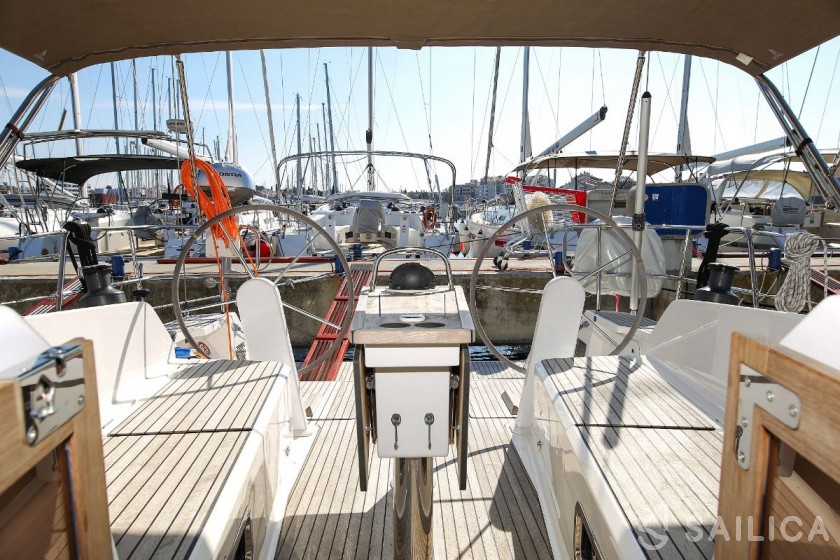 Bavaria 41 Cruiser - Yacht Charter Sailica