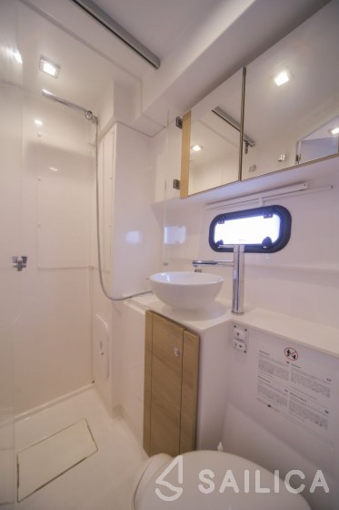 Bali 4.5 - Yacht Charter Sailica