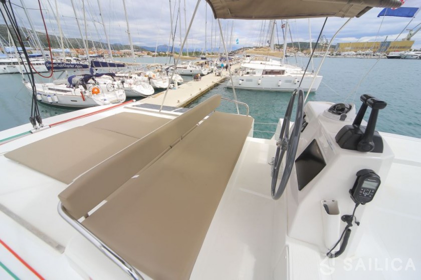 Bali 4.5 - Yacht Charter Sailica