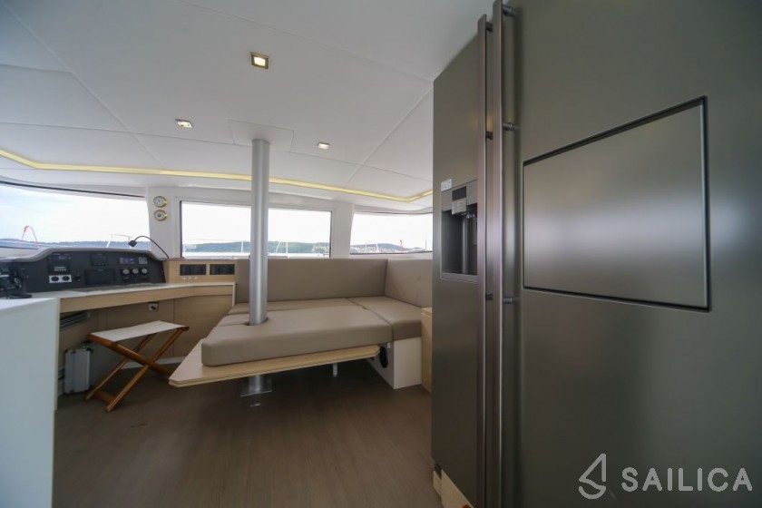 Bali 4.5 - Yacht Charter Sailica