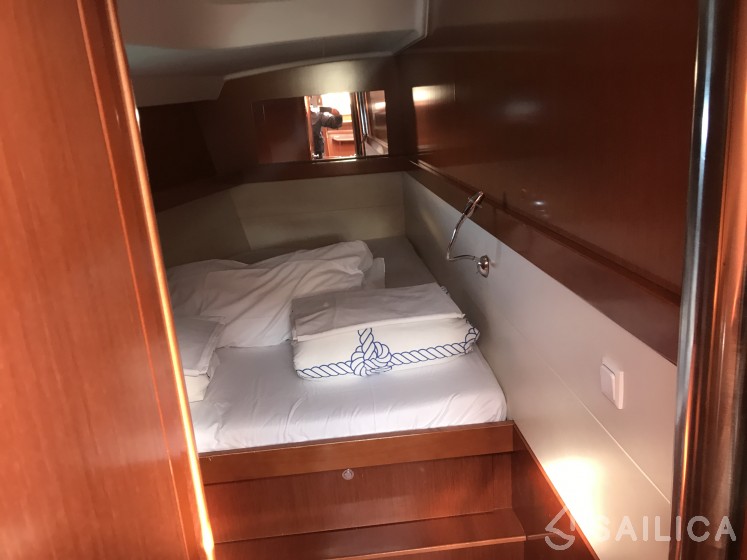 Oceanis 50 Family - Yacht Charter Sailica
