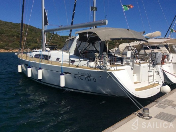 Oceanis 50 Family - Yacht Charter Sailica