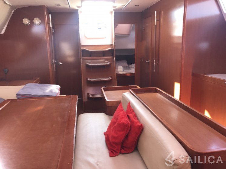 Oceanis 50 Family - Yacht Charter Sailica