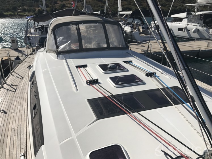 Oceanis 50 Family - Yacht Charter Sailica