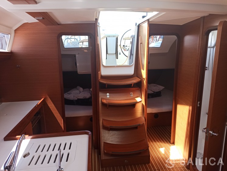 Dufour 412 GL - Yacht Charter Sailica