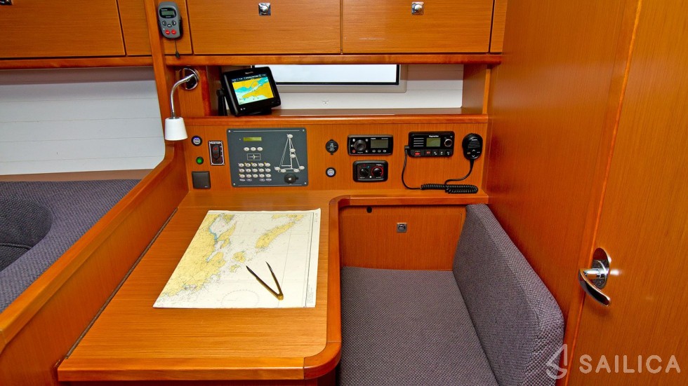 Bavaria 41 Cruiser - Yacht Charter Sailica