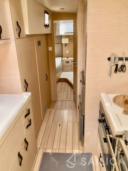 Jeanneau 64 - Yacht Charter Sailica
