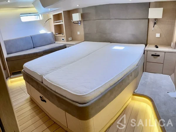 Jeanneau 64 - Yacht Charter Sailica
