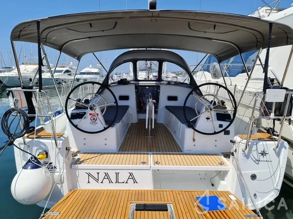 Sun Odyssey 380 - Yacht Charter Sailica