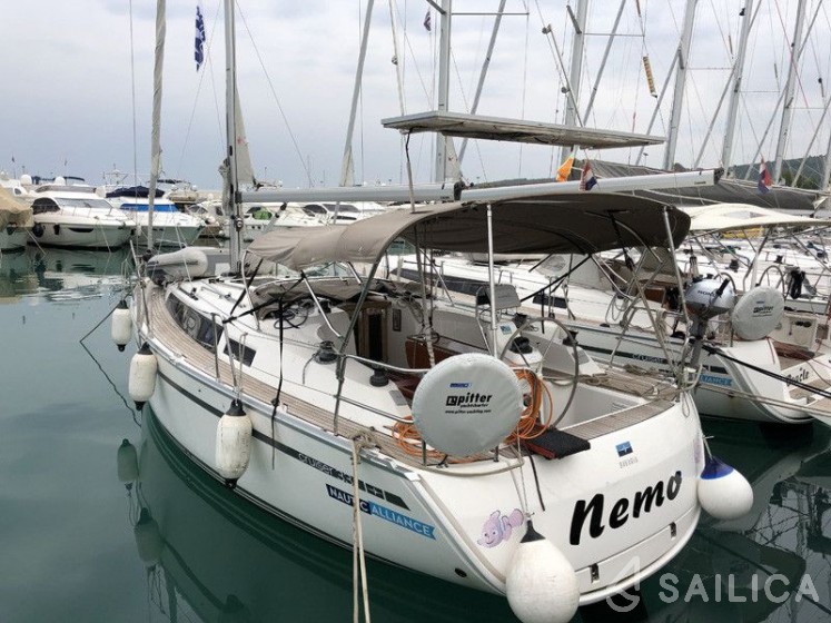 Bavaria 33 Cruiser - Yacht Charter Sailica