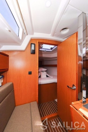 Bavaria 33 Cruiser - Yacht Charter Sailica