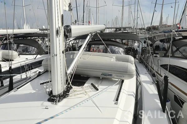 Bavaria 46 Cruiser - Yacht Charter Sailica