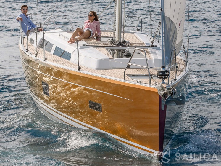 Hanse 388 - Yacht Charter Sailica