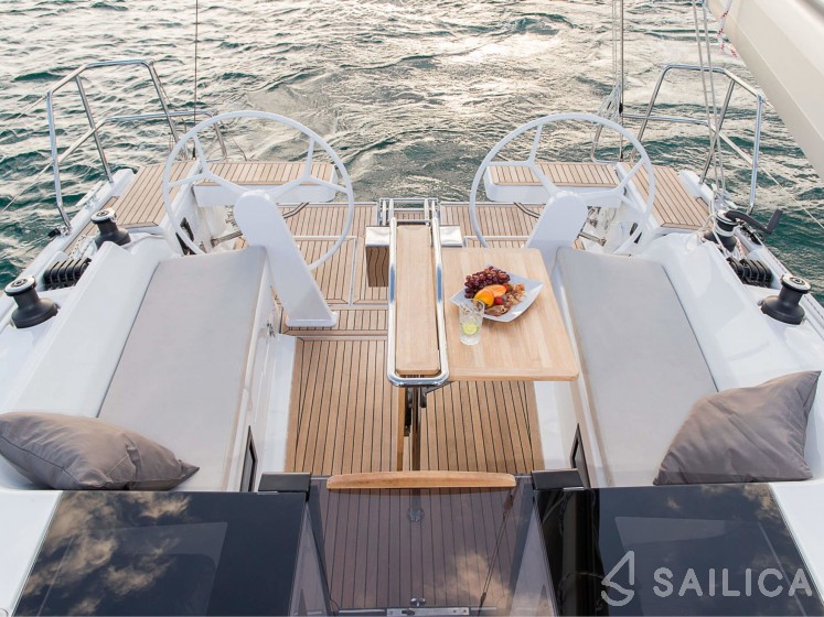 Hanse 388 - Yacht Charter Sailica