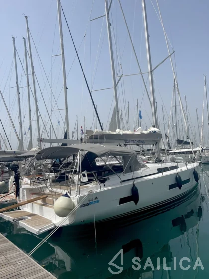 Hanse 460 - Yacht Charter Sailica