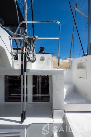 Lagoon 450  Flybridge - Yacht Charter Sailica